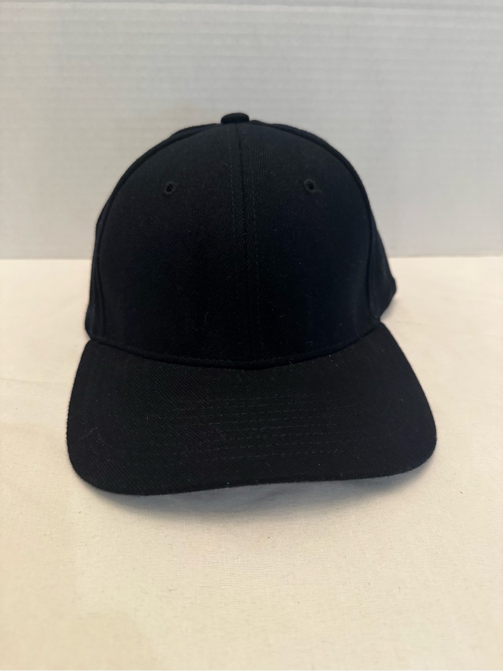Zephyr Black Solid Baseball Cap Hat - Unisex Adults XL Fitted Style